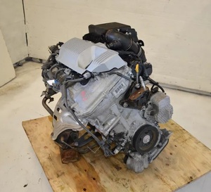 Moteur à essence 2ZR-FE 1.8L d'occasion avec accessoires - Product Image 3
