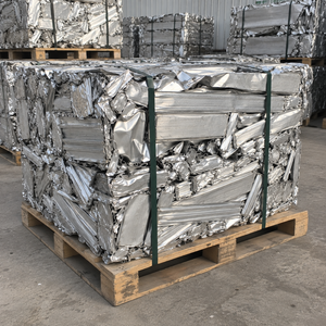 Carga de Metal Secundario Seleccionado que Contiene Chatarra de Aluminio 6063 en Piezas Limpias para Procesamiento en Fundición con Pacas Comprimidas - Product Image 2