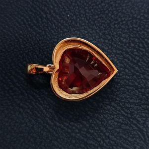 Colgante Unisex Deportivo y Moderno con Forma de Corazón de Diamante, Oro Sólido de 14kt y Moissanita, Joyas RIZTA, Aniversario - Product Image 4