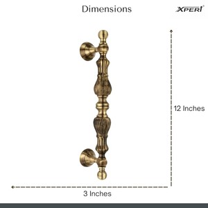 Poignée de porte luxueuse qui ajoute du caractère à chaque entrée, en métal parfaitement poli qui dégage sophistication et qualité. - Product Image 6