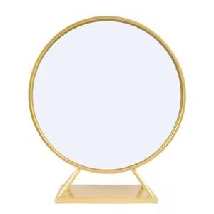 Miroir de maquillage sur pied en métal pour dressing, chambre et salle de bain - Product Image 4