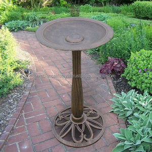 Bain d'oiseaux en métal résistant aux intempéries, construction durable conçue pour une utilisation en extérieur, complément parfait à la décoration du jardin. - Product Image 1