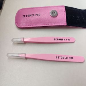 Ensemble professionnel de pinces à sourcils roses avec embouts inclinés et pointus, outil d'épilation en acier inoxydable avec étui en cuir PU - Product Image 4