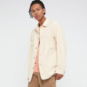 Chemise en velours côtelé blanche unie décontractée pour homme, col boutonné, vente en gros personnalisée, idéale printemps-automne - Product Image 4