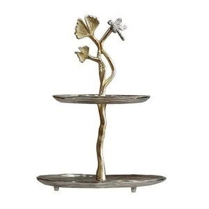 Plateau décoratif en aluminium à trois niveaux avec motif floral, style Art Déco, support rond pour présentation de mariage - Product Image 4