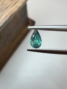 Alexandrite naturelle taille poire facettée, pierre précieuse à changement de couleur, en vrac pour bijoux personnalisés (bagues/pendentifs) - Product Image 5