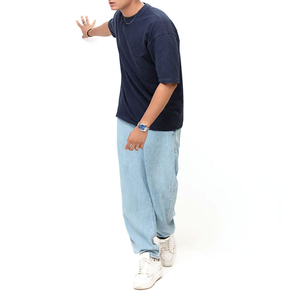 T-shirt Homme Oversize Demi-Manches Col Rond Coupe Longue Épaules Tombantes Haute Qualité Vente en Gros Fabriqué au Pakistan - Product Image 3