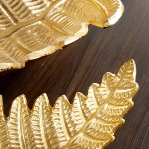 Bandeja Decorativa de Cerámica Ecológica con Forma de Hoja Dorada, Hecha a Mano, Estilo Americano Moderno - Product Image 5