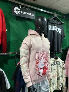 เสื้อฮู้ดดี้ FLYEXWEAR สีชมพูแบบ unisex ครึ่งซิป ทรงโอเวอร์ไซส์ สไตล์สตรีทแวร์ ผ้าฝ้ายแท้ 100% โลโก้ด้านหน้า สไตล์ฮิปฮอป เป็นมิตรต่อสิ่งแวดล้อม - Product Image 3