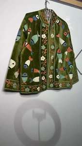 Chaqueta de terciopelo Suzani hecha a mano, diseño de pez bordado, abrigo estilo bohemio - Product Image 2