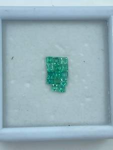 Piedra Preciosa de Esmeralda Verde Natural de Alta Calidad, Corte Cojín, 1.27 Quilates, 2.5x3mm, Paquete de 14 Piezas - Product Image 2