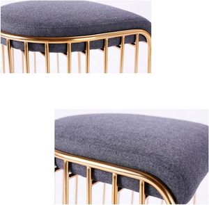 Banco Tapizado Moderno con Estructura Metálica Dorada, Otomana de Lujo en Terciopelo para Dormitorio, Sala de Estar, Entrada o Tocador - Product Image 3