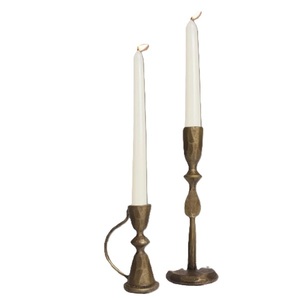 Candelabro de Latón Dorado Martillado, Portavelas Texturizado para Velas Cónicas, para Mejorar la Estética del Hogar y Complementar la Decoración Luminosa - Product Image 2
