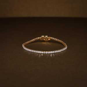 Pulsera de tenis chapada en rodio con moissanita de corte redondo VVS, pulsera clásica de lujo con diamantes incrustados para mujer - Product Image 1