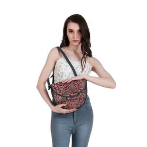 Sac bandoulière en cuir véritable à rabat motifé, sacoche pour ordinateur portable, grande capacité, léger, pour les voyages et l'usage quotidien - Product Image 4