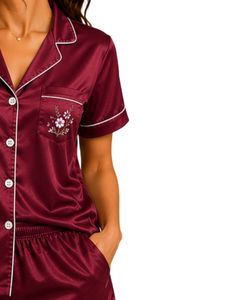 Conjunto de Pijama de Satén Borgoña Personalizado por el Fabricante, Ropa de Dormir de Seda para Mujer, con Bolsillo Bordado, Manga Corta, Conjunto de Ropa de Dormir Suave - Product Image 4