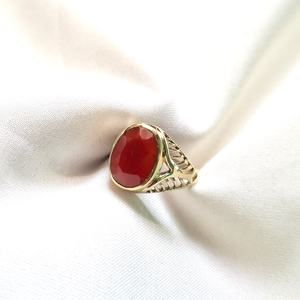 แหวนทองชุบ 925 ประดับพลอยออนิกซ์สีแดงธรรมชาติทรงรีแบบคาโบชอง สไตล์คลาสสิกสำหรับงานปาร์ตี้ ผลิตด้วยมือในอินเดียสำหรับผู้หญิง - Product Image 4