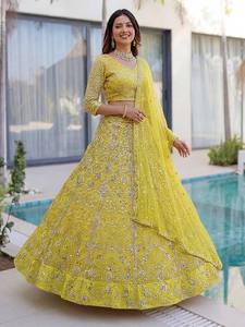 LAHENGA CHOLI TRADITIONNEL VINTAGE POUR FÊTE, SECHEMENT RAPIDE, SOFT, EN FILET PAPILLON, AVEC BRODERIE À LA PAILLETTES ET MATÉRIAUX RÉUTILISÉS - Product Image 2