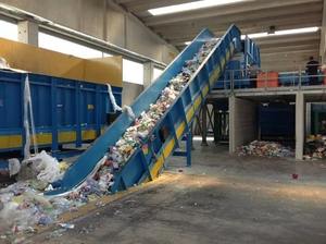 Cinta Transportadora Industrial para Residuos, de Exportación India, para una Transferencia Eficiente de Desechos, Clasificación, Reciclaje y Sistemas de Basura en Venta - Product Image 4