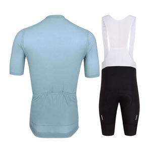Ensemble de vêtements de sport respirants pour le cyclisme pour hommes avec maillot de vélo à séchage rapide et short de cyclisme rembourré à taille élastique - Product Image 3