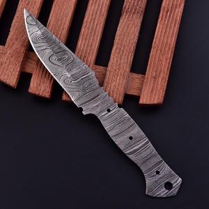 Lame de couteau Skinner en acier Damas artisanal de qualité supérieure pour la fabrication sur mesure de couteaux de chasse, de couteaux de chef et pour les artisans-fersiers professionnels - Product Image 5
