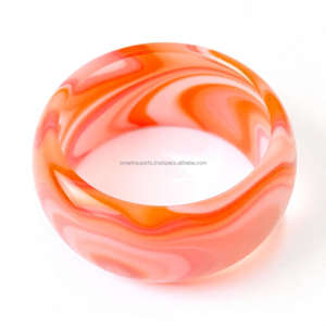 Brazalete de resina con brillo de puesta de sol hecho a mano para mujer, patrones de colores vibrantes, trajes de toque elegante único para todos los días, tema de artesanía artística - Product Image 4