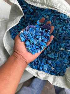 Wholesale cheap supplier of Hot selling Regrind HDPE Blue Drum Scraps plastic waste scraps flakes recycled hdpe scraps Cheap - Product Image 3