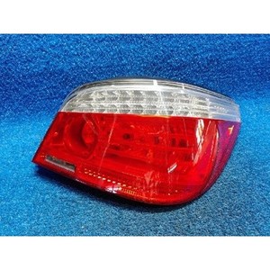 ไฟท้ายขวามือสอง ซีรีส์ 5 รุ่น 63217177702 - Product Image 1