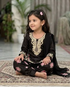 Ensemble Salwar brodé pour filles avec dupatta, ensemble kurta ethnique pour mariage, fête ou tenue décontractée - Product Image 2