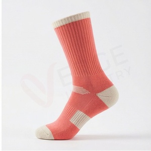 Calcetines de Hombre, Estilo Deportivo, Color Coral Sólido, Tejido Transpirable de Algodón y Elastano, para Uso Diario, Primavera - Product Image 3