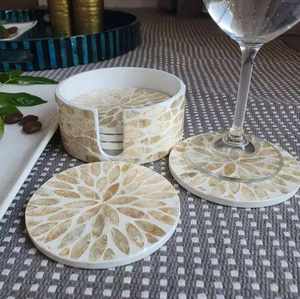 Posavasos Rectangulares de Lujo de Nácar y Nogal Hechos a Mano, Ecológicos, Modernos y Personalizables de 5mm para Hogar y Oficina - Product Image 5