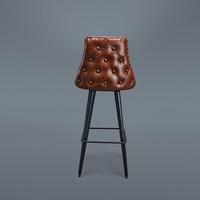 Chaise de bar Chester haut de gamme en cuir beige clair avec siège et dossier rembourrés, mousse approuvée par la FIR pour bar à domicile, hôtel et restaurant