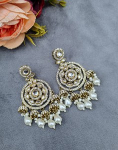 Boucles d'oreilles Chandbali à motif floral circulaire exquis, plaquées or antique, pour réceptions et soirées, pour femmes, fabricants. - Product Image 2