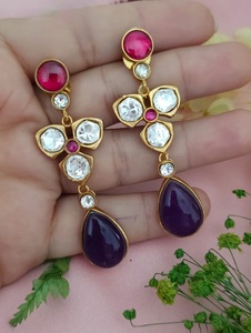 ต่างหูแฟชั่นคอลเลคชั่นหรูหรา คุณภาพสูง ประกายระยิบระยับ ดีไซน์โดดเด่น เหมาะสำหรับผู้หญิง สวมใส่ในงานกลางคืน หรืองานปาร์ตี้ - Product Image 4