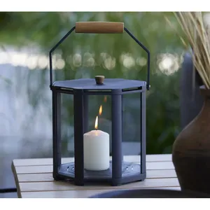 Farol de Hierro Moderno con Asa de Madera, Portátil, Decoración para Exteriores e Interiores, Portavelas, Diseño Hexagonal, Acabado Negro - Product Image 3
