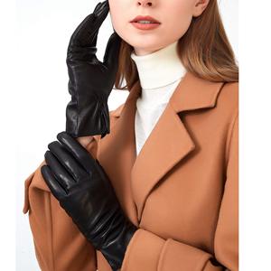 Gants de vélo de luxe italiens en cuir souple pour femme – Véritable cuir de mouton, doublure en nylon pour temps froid, compatibles écran tactile - Product Image 3