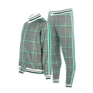 Survêtement pour homme fabriqué au Pakistan, 100% haute qualité, logo personnalisé, broderie 3D | Vente en gros à prix avantageux, meilleure qualité pour les vêtements de sport pour hommes - Product Image 4