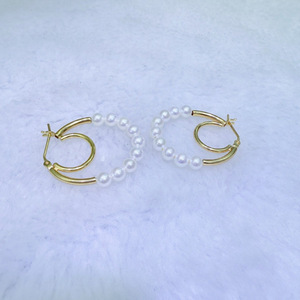 Pendientes de Perlas de Agua Dulce Redondas Naturales de Zhuji de 4-5 mm con Círculo Aurora Impecable, Diseño de Alta Calidad, Hebilla de Plata Pura - Product Image 4