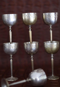 Juego de Vasos de Chupito de Metal Estilo Vintage con Diseño de Agarre Ergonómico para Hogar, Bar, Fiestas, Regalo Empresarial, Vasos Decorativos Pequeños para Beber - Product Image 4