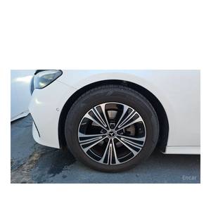 Mercedes-Benz Classe E E200 Avantgarde 2024, 18 873 km, boîte automatique, conduite à gauche, caméra de recul - Product Image 5