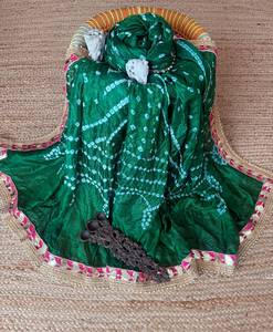 Dupatta en soie artisanale de qualité supérieure avec bordure en dentelle élégante, dupatta traditionnelle du Rajasthan, bandhej pour femmes, vente en gros à l'exportation - Product Image 3