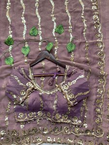 Sari de créateur Rich Look en mousseline avec broderie dorée Lehariya, bordure premium en sequins, sari classique Lehariya pour soirée - Product Image 1
