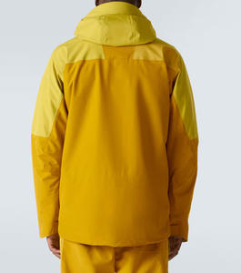 Fabricante de Conjuntos de Cortavientos Unisex Personalizados de Lujo, Tejido Premium para Exteriores, Fabricación al por Mayor con MOQ - Product Image 2