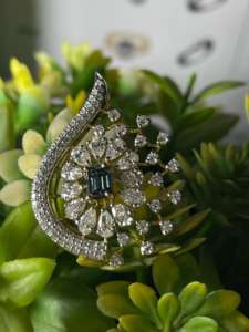 Collar con Colgante de Diamante Cultivado en Laboratorio, Diseño Floral Elegante, Chapado en Oro Amarillo de 9K, Alta Calidad, para Bodas y Fiestas - Product Image 5