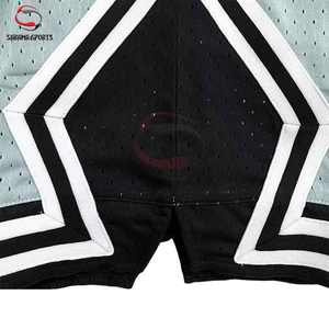 กางเกงบาสเก็ตบอลผู้ชายผ้าโพลีเอสเตอร์สไตล์สตรีทแวร์ลำลองแบบย้อนยุค ตกแต่งด้วยลายปัก พร้อมกระเป๋าซิป - Product Image 4