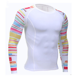 Rashguard à manches courtes personnalisé pour le surf, le MMA, le Jiu-Jitsu – Créez votre propre logo – Maillot de compression sublimé pour arts martiaux - Product Image 3