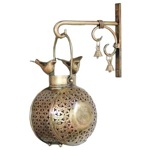 Linterna de hierro con campanas y soporte de pared, farol con luz en T y soporte Diya para decoración de hogar y jardín - Product Image 1