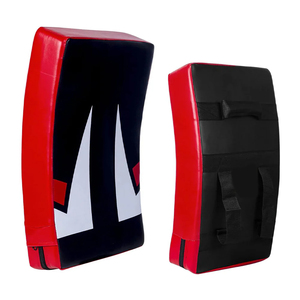 Escudo de Boxeo Rojo y Negro de Primera Calidad, Nuevo, de PVC, para Entrenamiento de Artes Marciales - Product Image 1