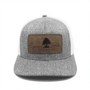 Gorra de camionero de malla blanca estructurada en color de diseño personalizable, estilo de calle joven y de tendencia, hecha a mano en el fabricante de Vietnam - Product Image 1