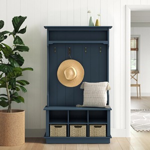 Banc de rangement d'entrée en bois style ferme avec crochets et paniers en osier bleu foncé, porte-manteau pour l'organisation du couloir - Product Image 5
